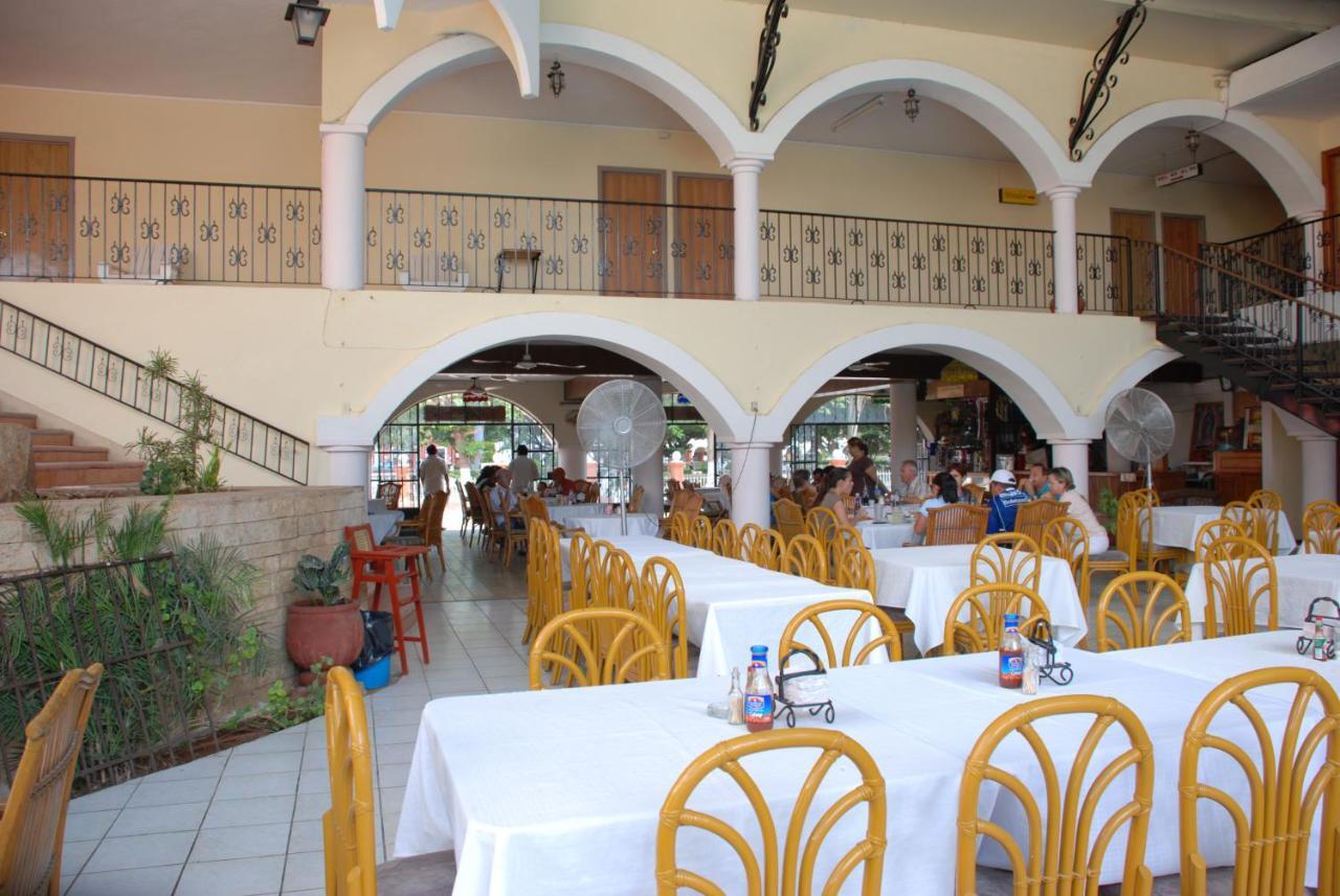 Hotel Maria De La Luz Valladolid  Exterior foto